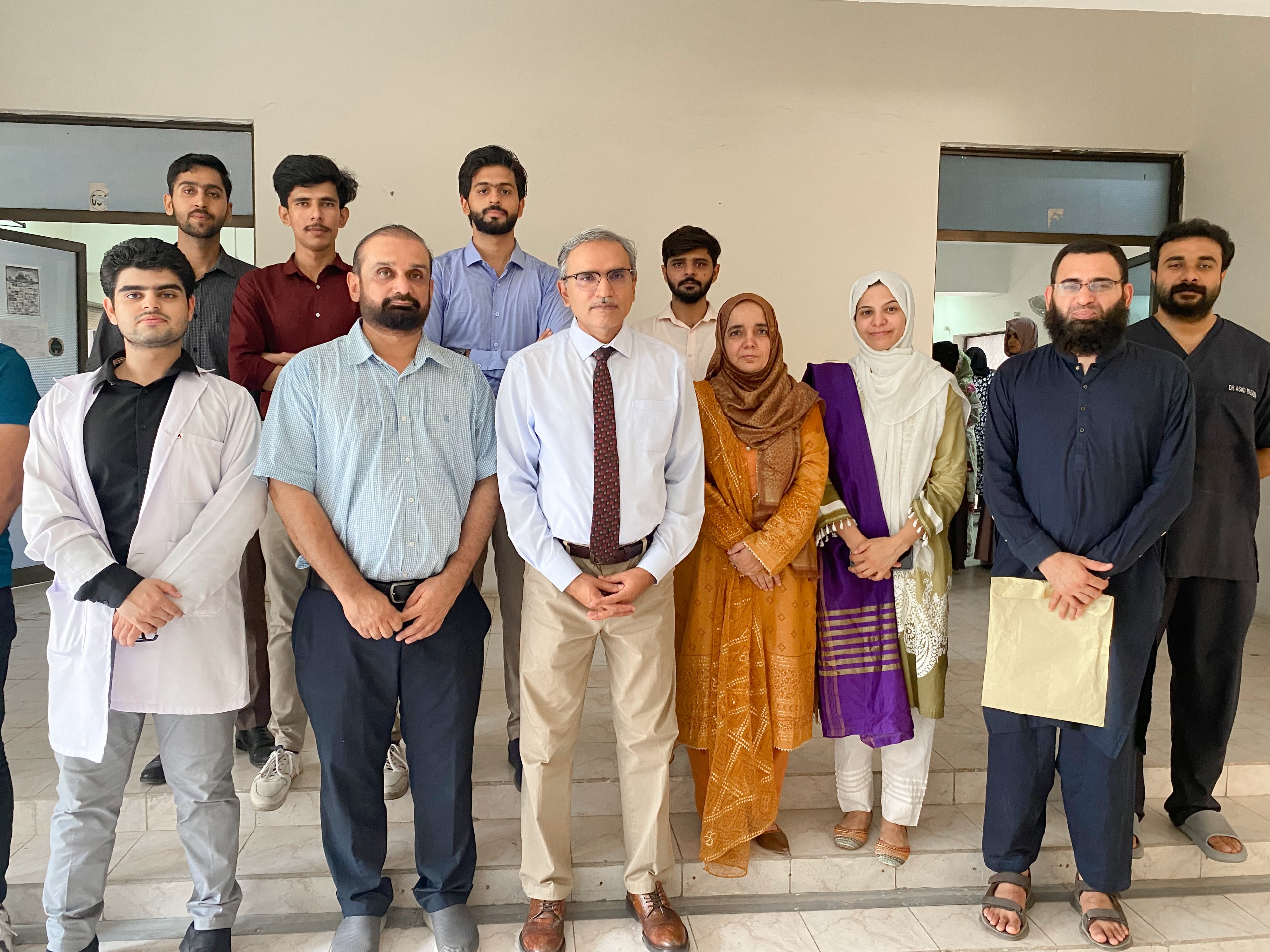 An On-Ground Seminar on Research thumbnail